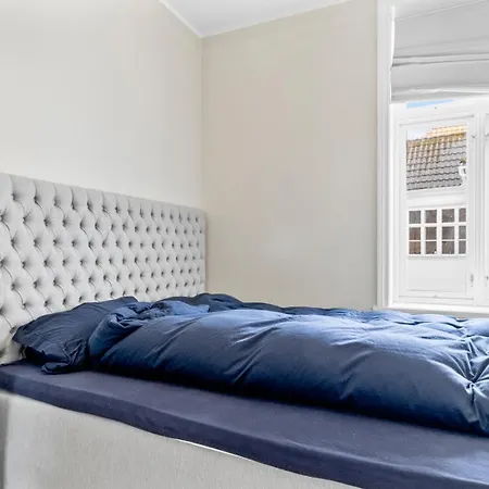 Sentrum: Koselig Med 2 Soverom! 아파트 *