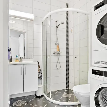 Sentrum: Koselig Med 2 Soverom!