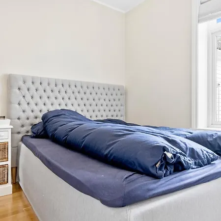 Sentrum: Koselig Med 2 Soverom! برغن