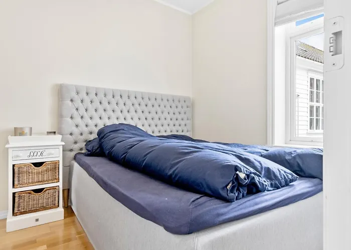 Sentrum: Koselig Med 2 Soverom! 베르겐