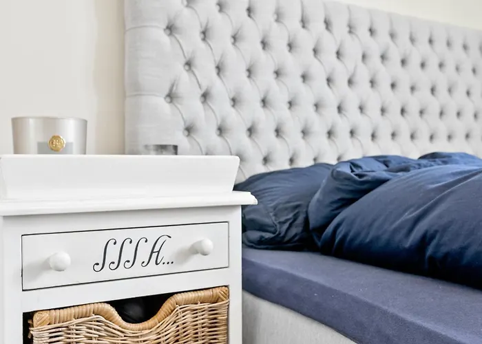 Sentrum: Koselig Med 2 Soverom!